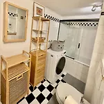 Cute, Quiet And - Self Check In 公寓 *