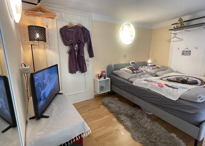 Cute, Quiet And - Self Check In Apartment