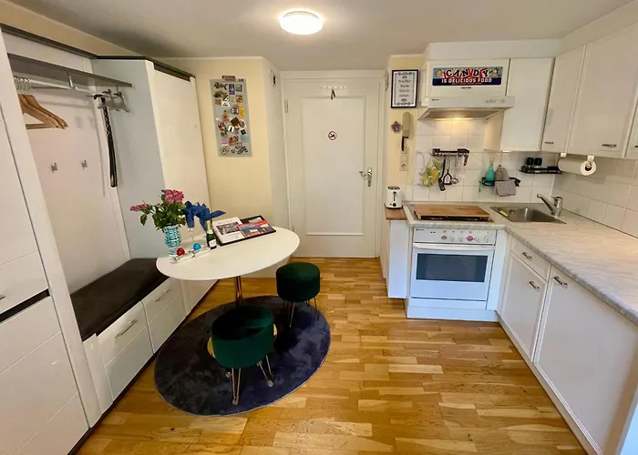 Cute, Quiet And - Self Check In Апартаменты