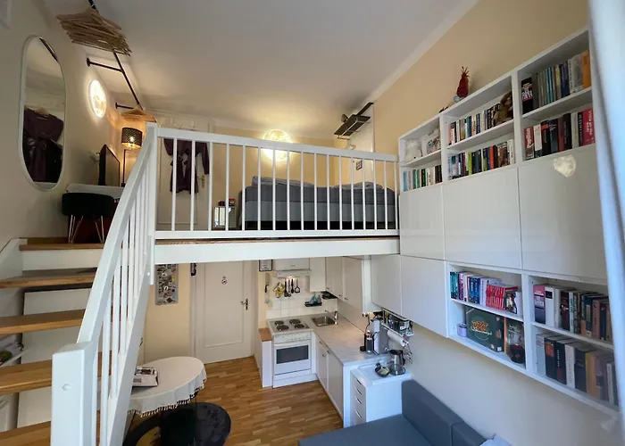 Cute, Quiet And - Self Check In Apartment