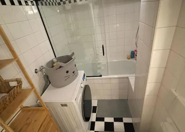 Cute, Quiet And - Self Check In Appartement